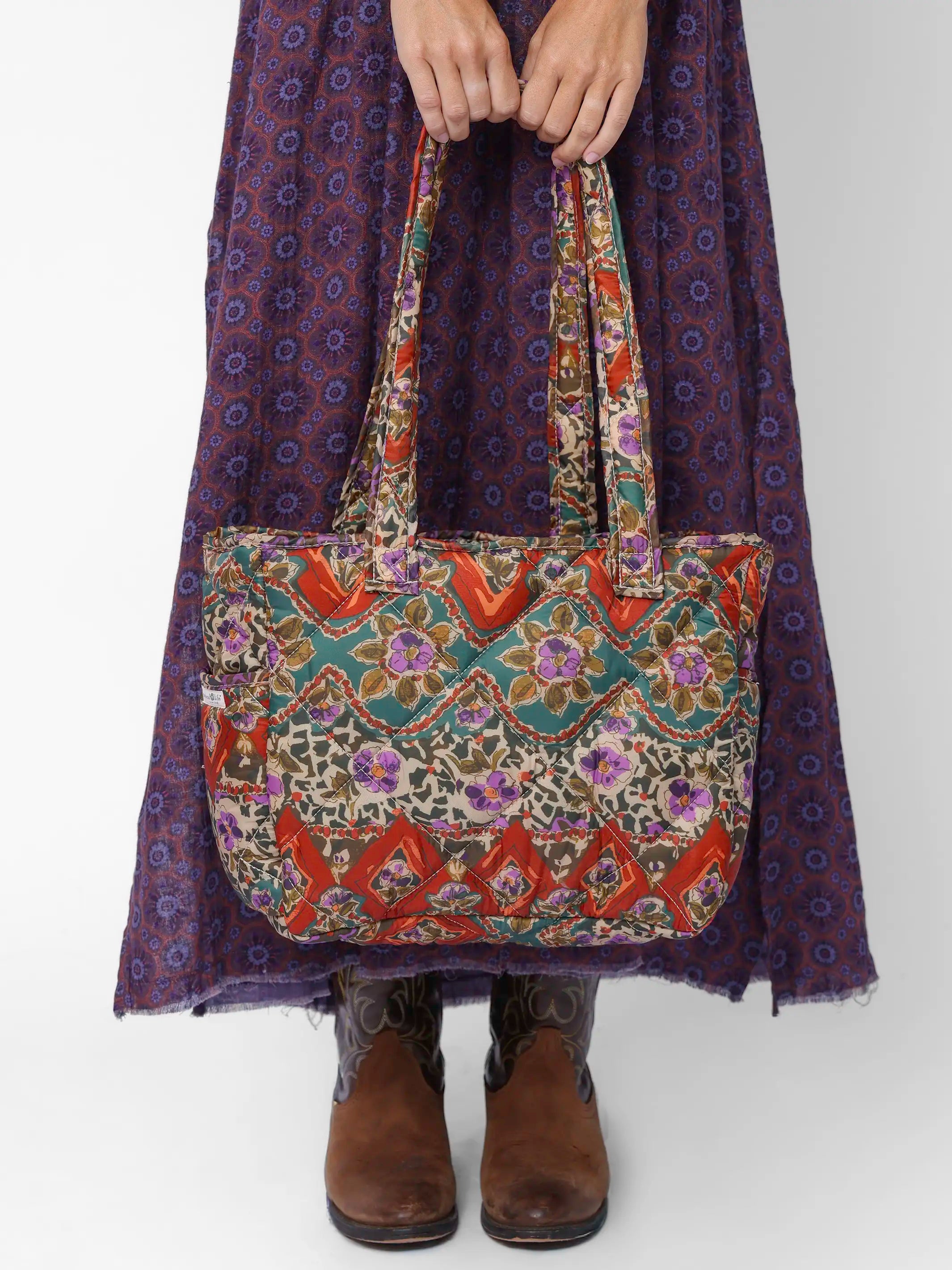 Reversible Puffy Tote Bag - Medium Brown Tuscany Border