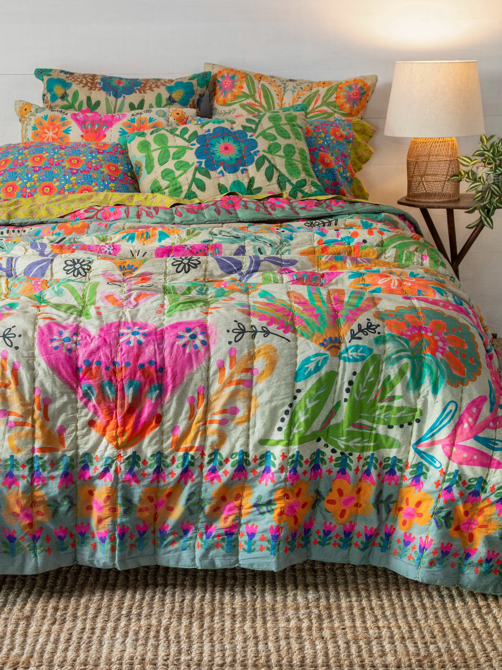 Bungalow Reversible Cotton Quilt - Free Spirit