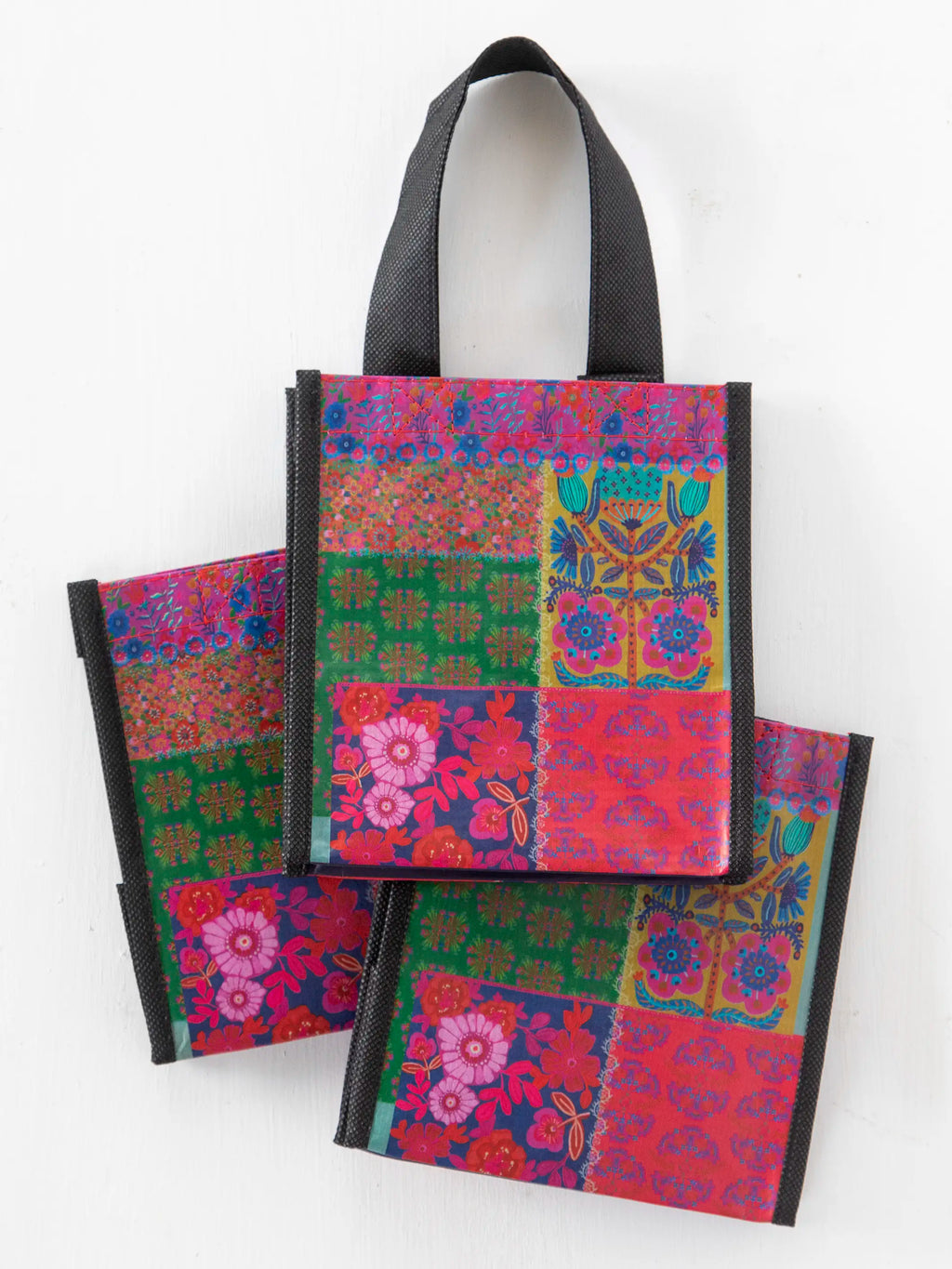 Small Happy Bag, Set of 3 - Rainbow Patchwork