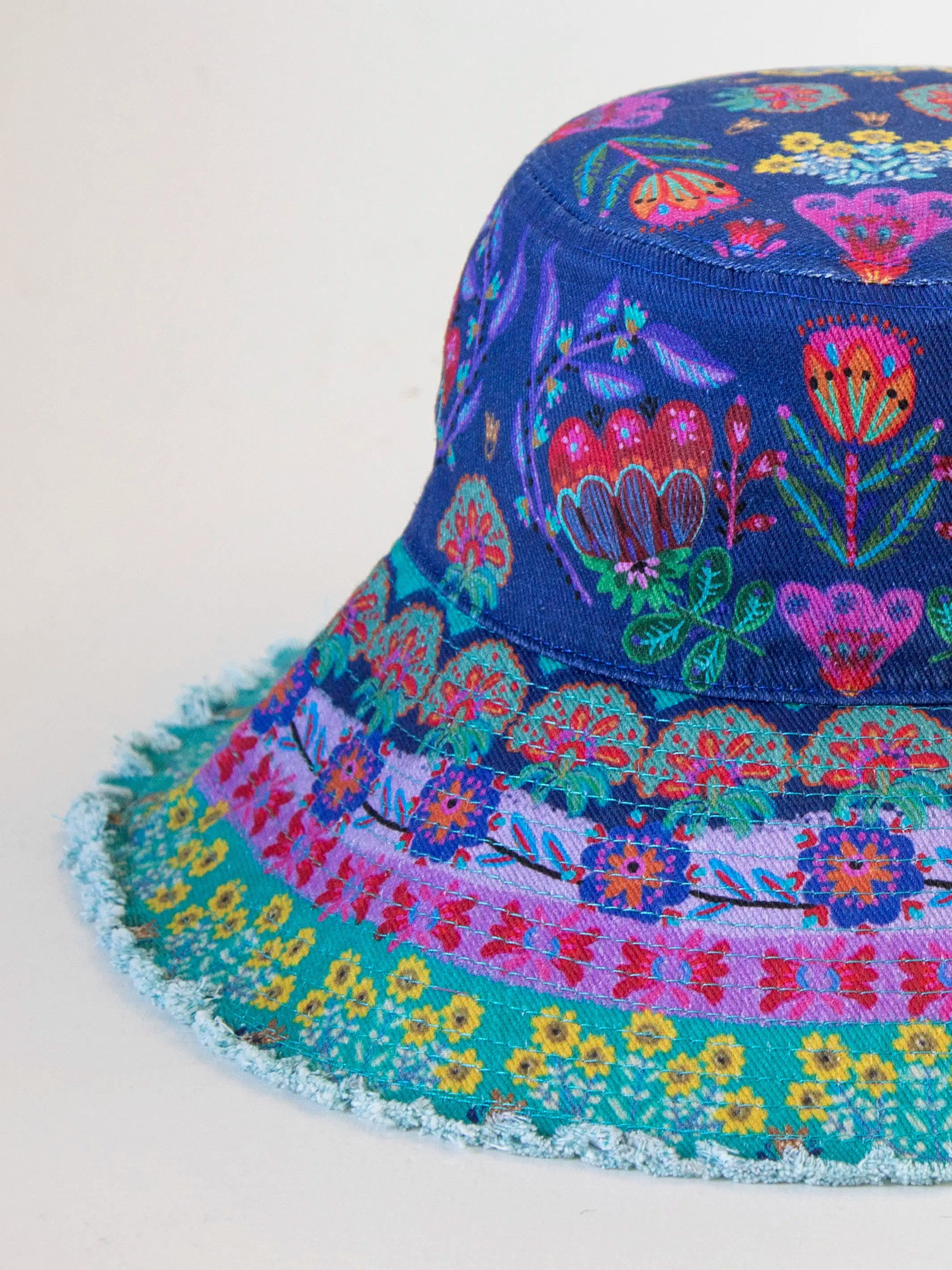 Sandy Days Bucket Hat - Teal Folk Border