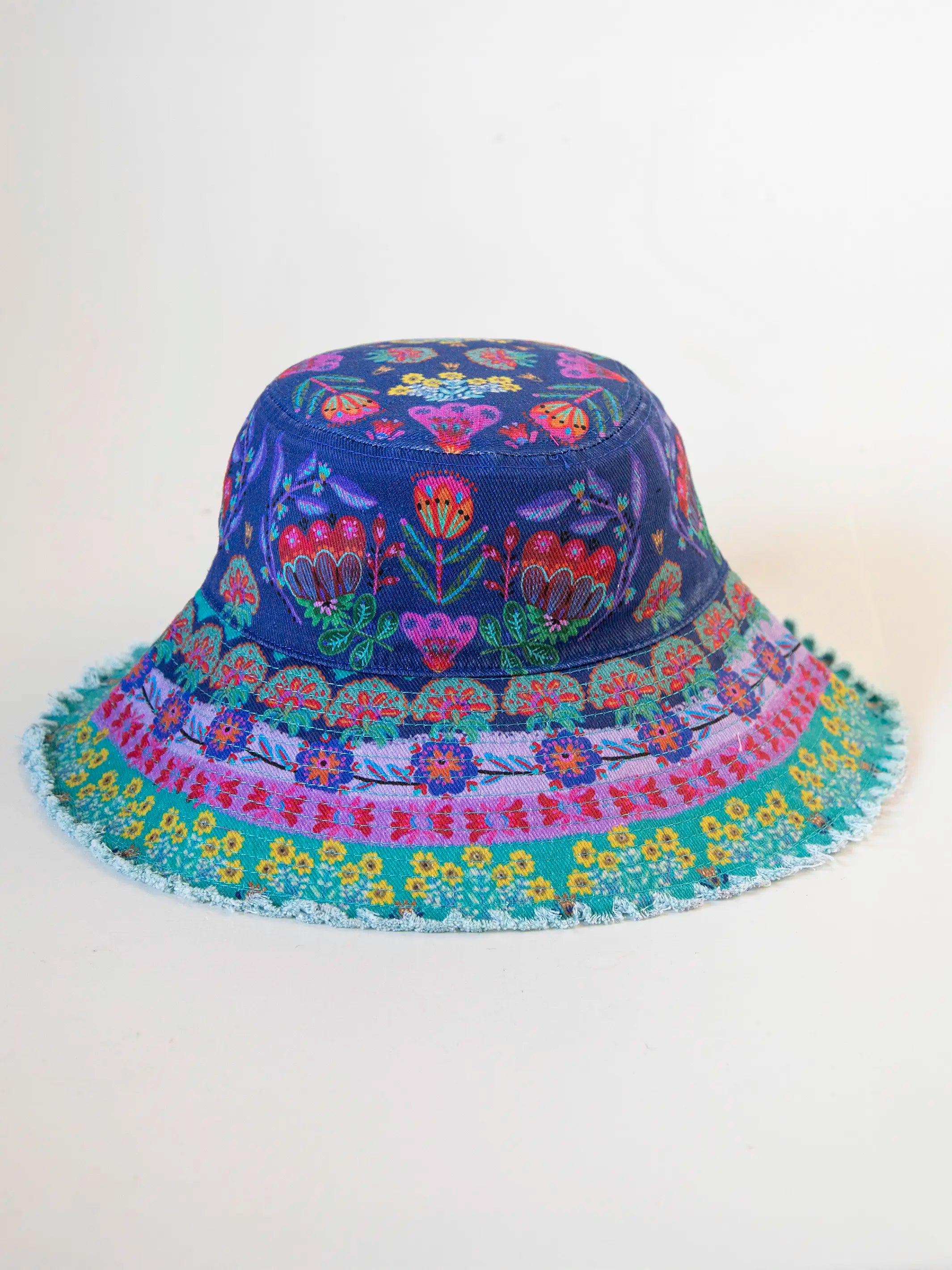 Sandy Days Bucket Hat - Teal Folk Border