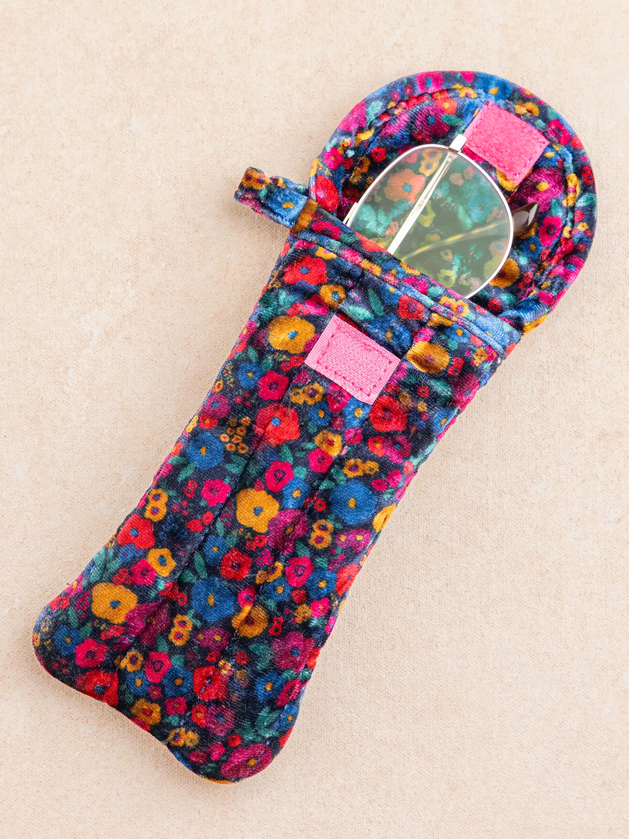 Velvet Puffy Glasses Case - Bungalow Floral Navy