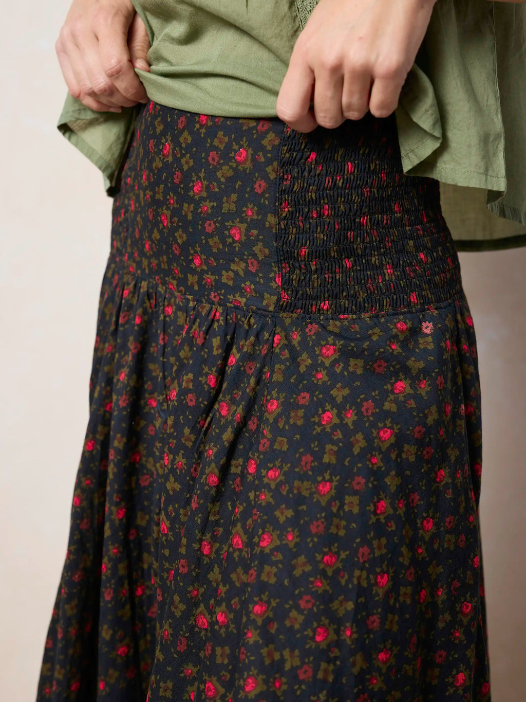 Feelin' Alive Convertible Midi Skirt - Black Fuchsia Floral